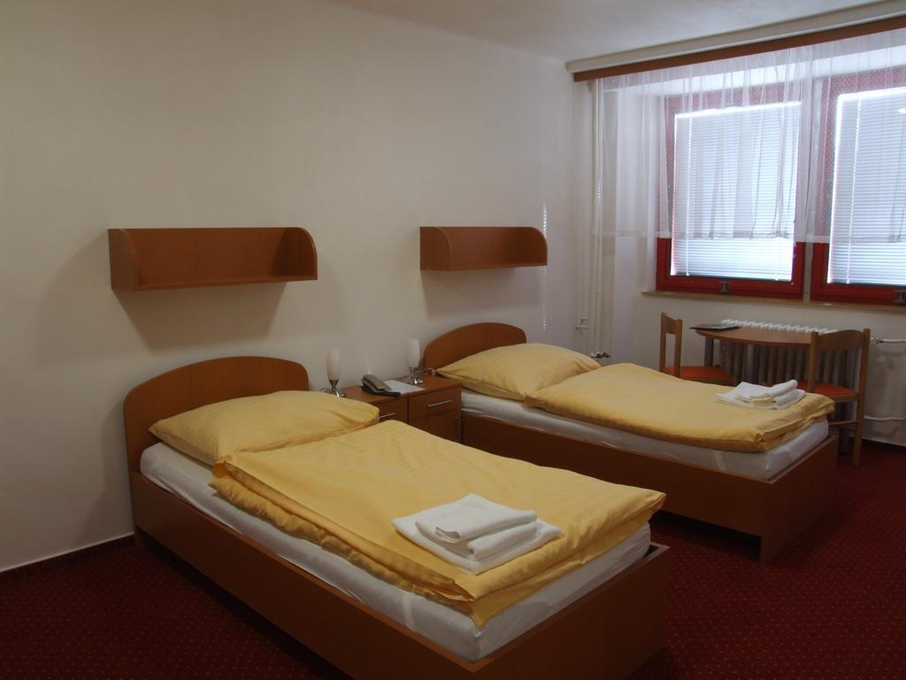 Hotel Garni Vsb Ostrava Chambre photo